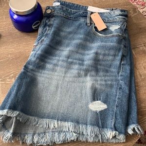 LOFT plus Jean shorts NWT